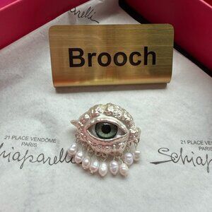 Eye - Catching Schiaparelli - Style Eye Brooch with Pearls